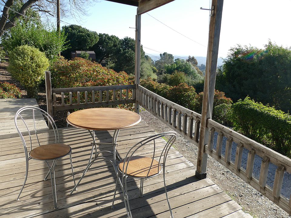 Studio B has an unlimited view of Catalina Island on a clear day and all the cities beyond the room. This is a redwood deck on a balcony outside Studio B. It is on 2 acres of wildlife land and surrounded by the Puente Hills Habitat which is wilderness.