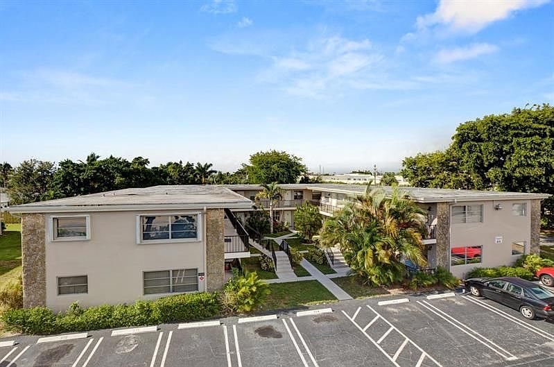 2nd image of 1230 Old Boynton Rd APT 215