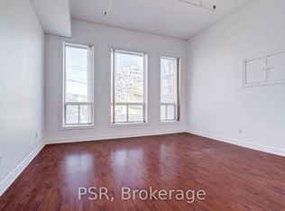 493 Queen St W FLOOR 3, Toronto, ON M5V2B4