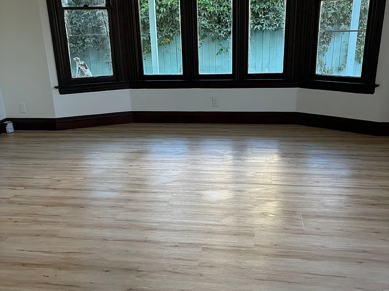505 Rose Ave — Photo 3