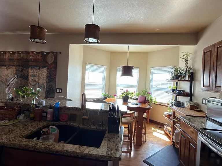 296 Sloan Dr — Photo 6