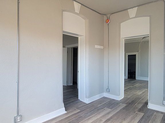 4th image of 632 Harrison Ave APT 5