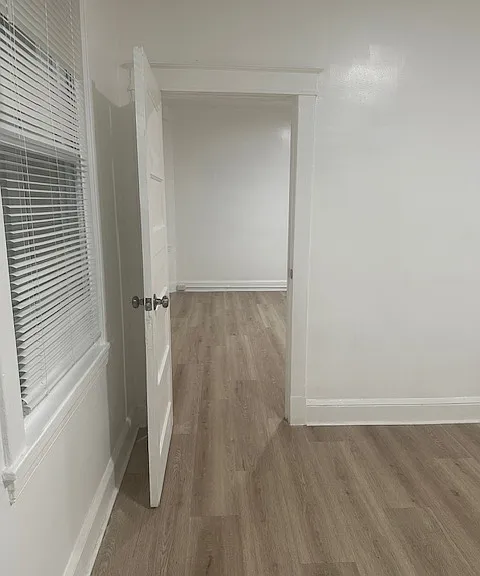 2700 Roslyn Ave #5 — Photo 11