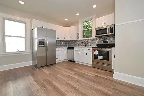 1808 Oakland Avenue - 1 — Photo 3