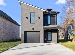 541 Bellamy Ln, Clarksville, TN 37043