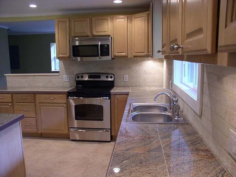 2nd image of 28 WESTERN Avenue