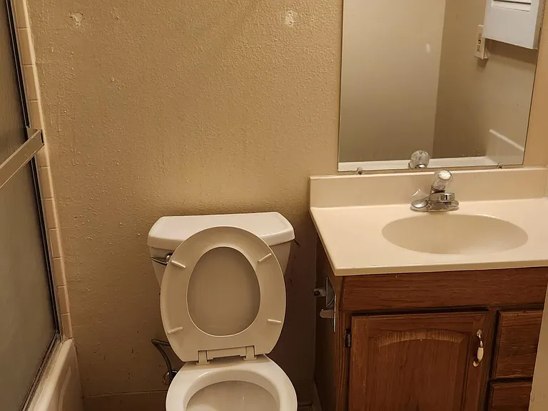 544 E Highline Cir — Photo 20
