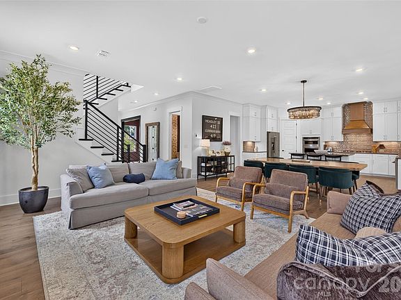 5th image of 14109 White Gardens Ln