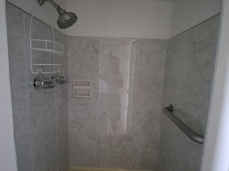 1659 1/2 E Rogers St #16591/2 — Photo 1