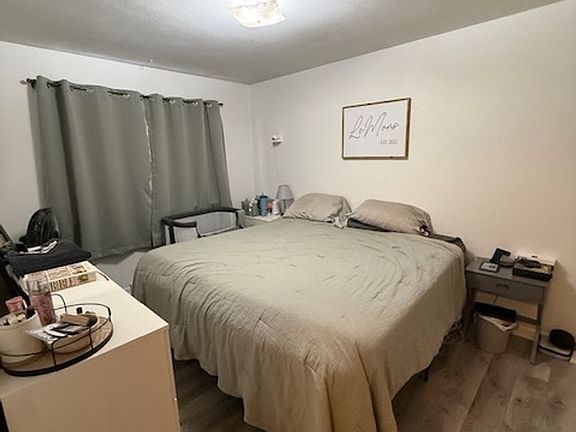 5th image of 946 Avenue E