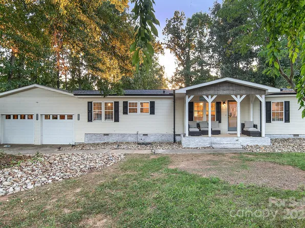 104 Dogwood Ln, Mount Gilead, NC 27306