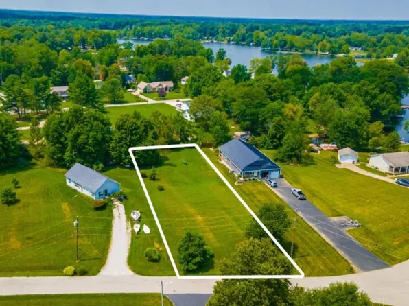 6 Mohican Cv E #381, Sardinia, OH 45171