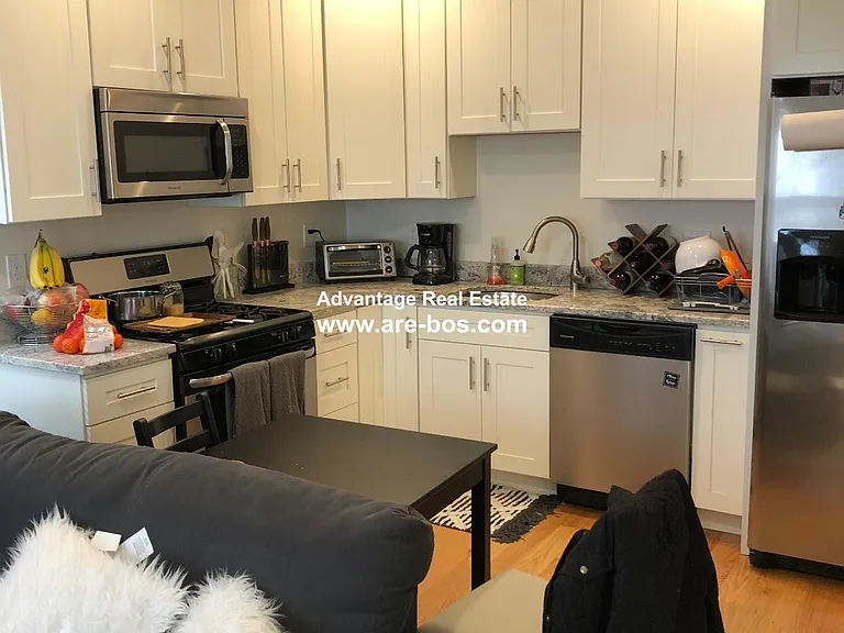 121 Webster Ave #6 — Photo 11