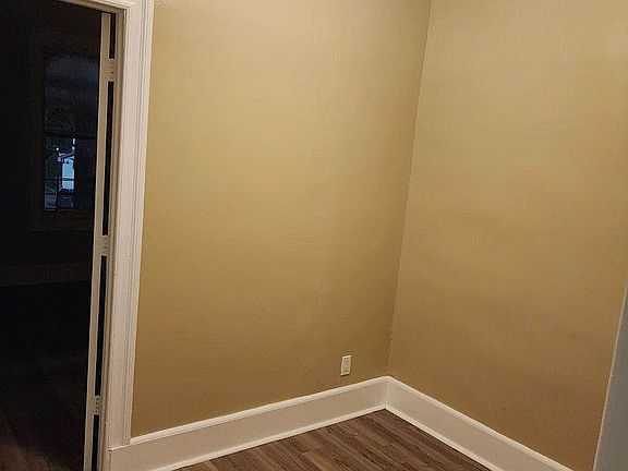 4th image of 1520 Myrtle Ave #2L