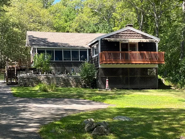 160 Thatcher Rd, Rockport, MA 01966
