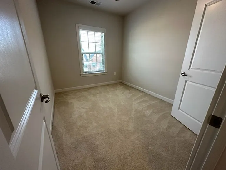 7313 Taylors Hill Ln — Photo 26
