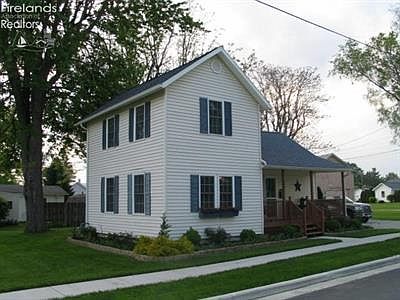4th image of 103 East St