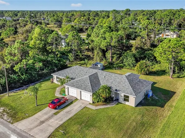 710/712 Creuset Ave S, Lehigh Acres, FL 33974