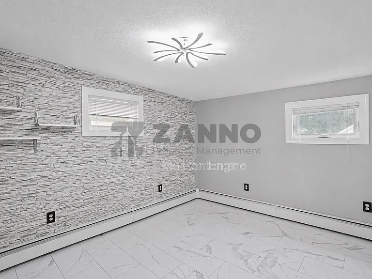 40 Olney Ave — Photo 22