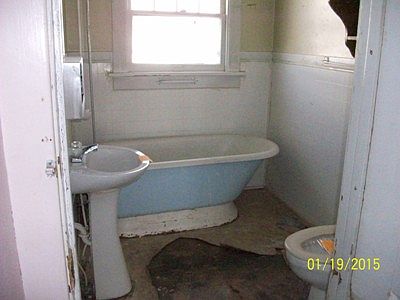1st image of 215 N 1st St