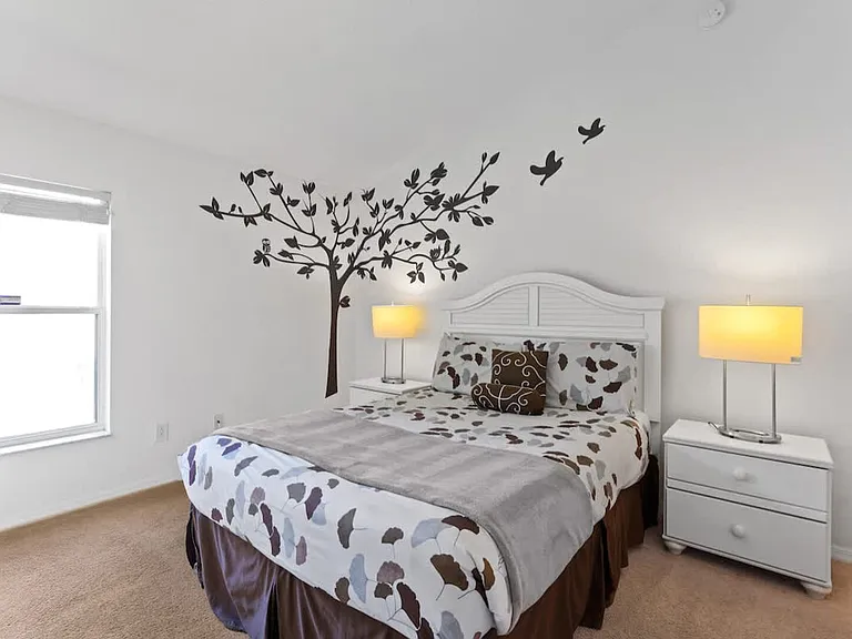 Dharma Cir — Photo 20