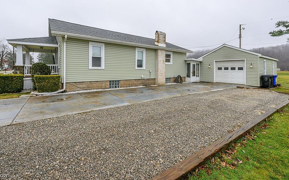 642 E Main St, Gnadenhutten, OH 44629 Zillow