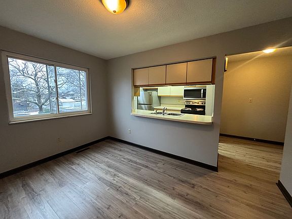 5th image of 1632 19th St #C