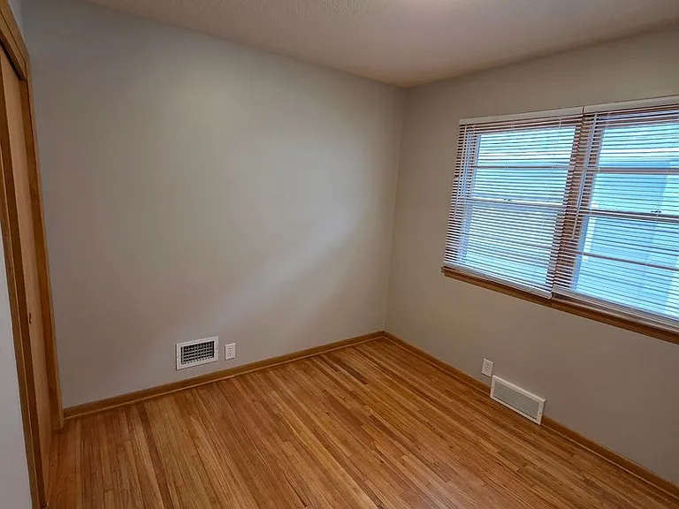 4844 Hickory St — Photo 5