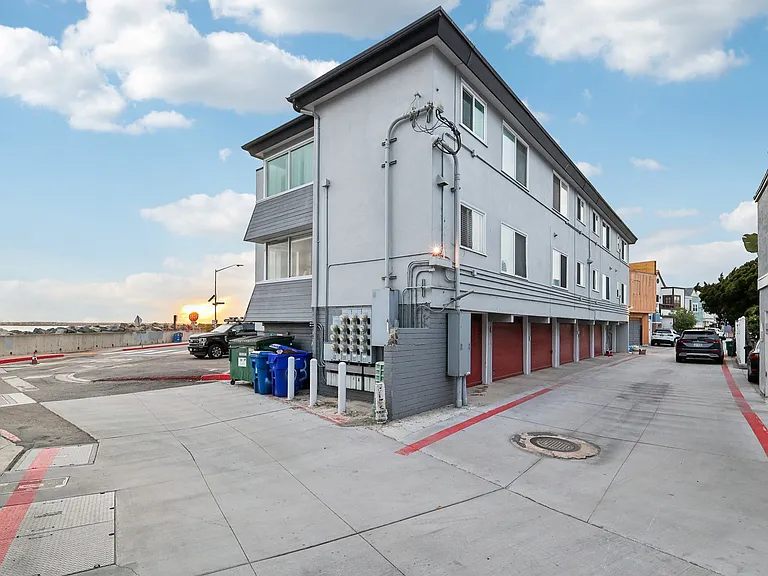 2613 Mission Blvd #8 — Photo 70