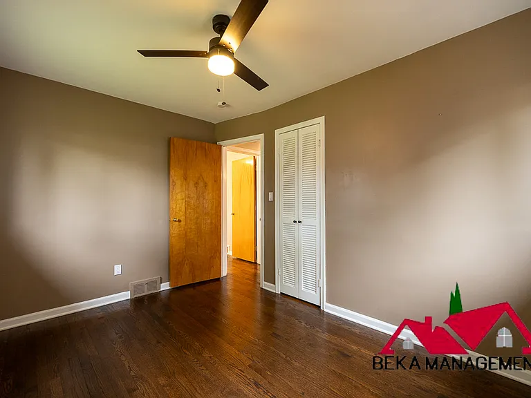 1611 Hazel St — Photo 15