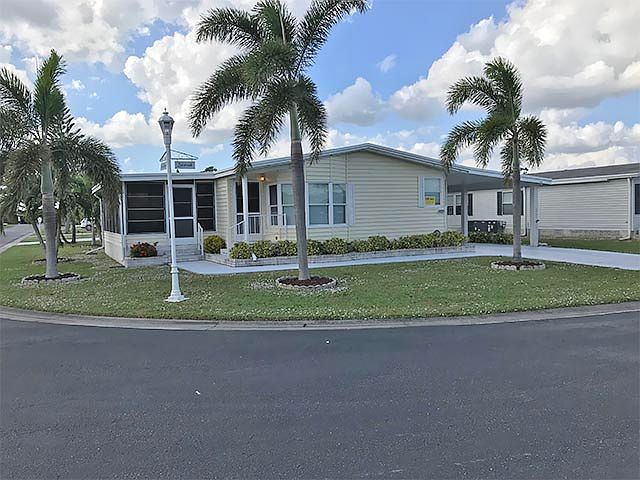 1st image of 26382 Savannah Dr #366