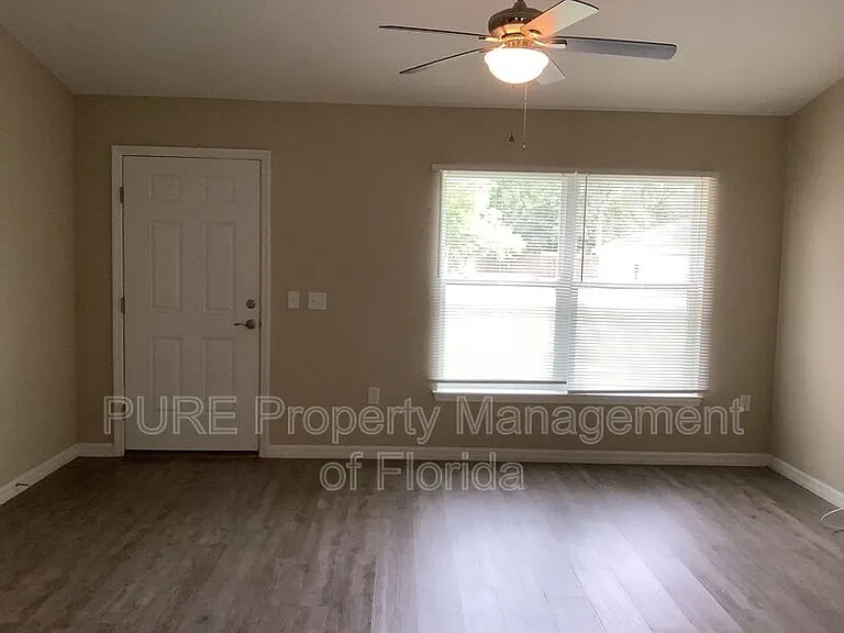 4721 SW 151st Pl — Photo 2