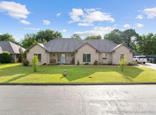 1507 Southern Hills Dr, Ardmore, OK 73401