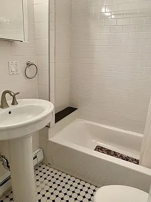 Rented by Compass | media 59