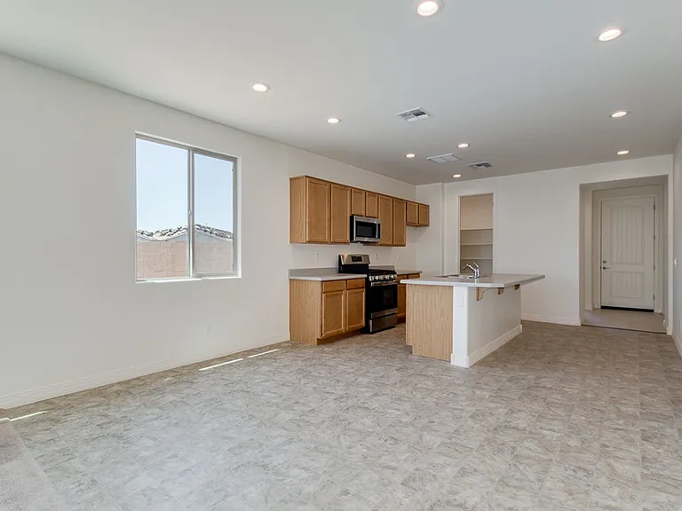 1674 N Hester Trl — Photo 10