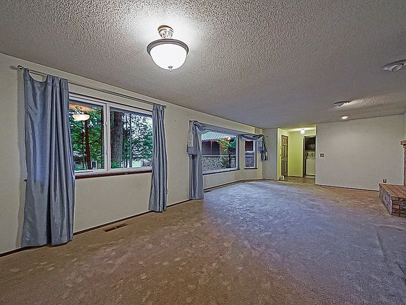 5th image of 4025 32nd Avenue Court Nw
