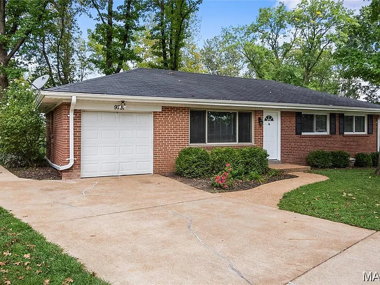 9731 Twincrest Dr — Photo 19