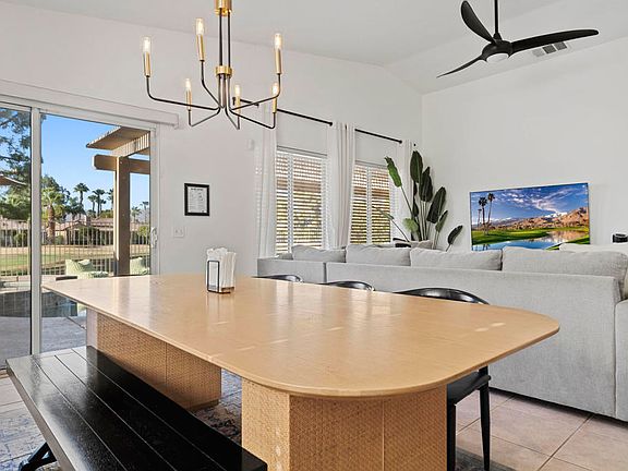 3rd image of 82560 Delano Dr