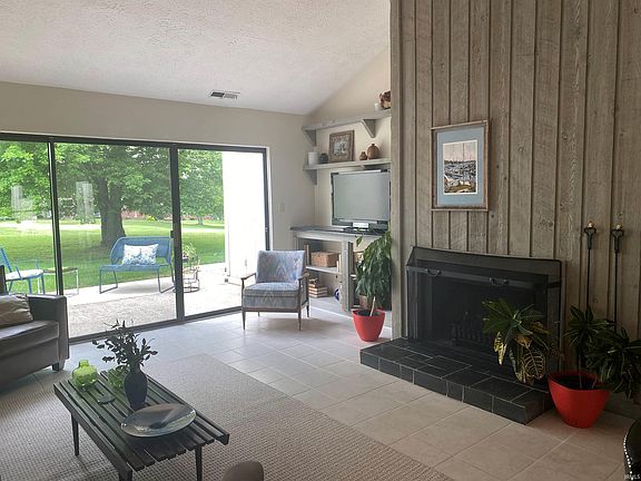 5th image of 9105 S Greenridge Ln #3
