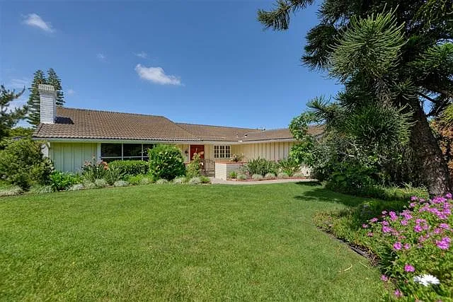4 bed, 2880 sqft, $11,950 — Photo 1