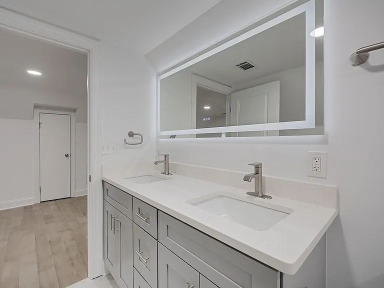 593 Lynnhaven Dr SW — Photo 28