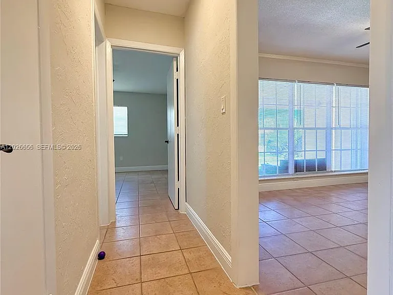 206 SE 3rd Pl — Photo 31