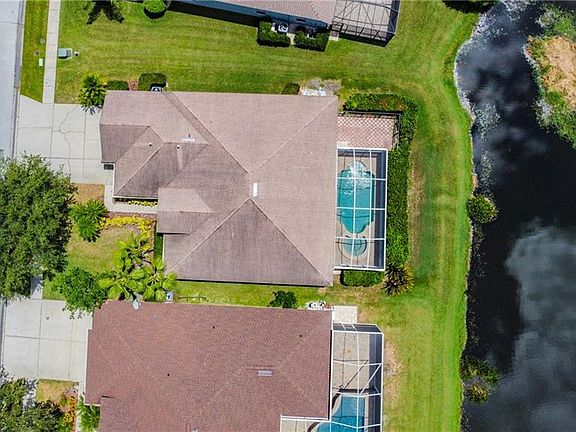 3rd image of 10723 Tavistock Dr