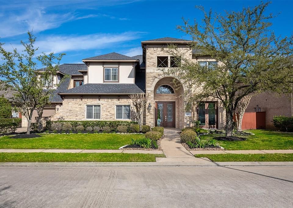 1st image of 5826 Santa Fe Springs Dr