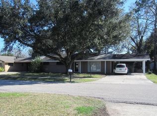 305 S Wakefield Dr, Lafayette, LA 70503