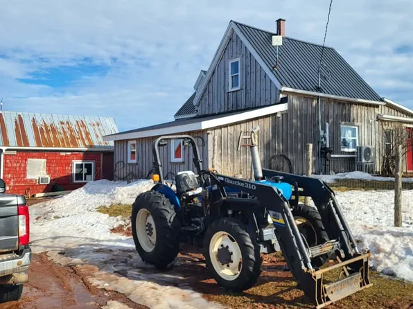 284 Upton Rd, Saint Patrick's Parish, PE C0A 2A0