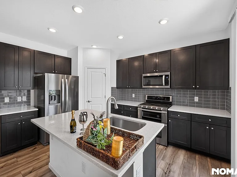 18274 Martinello Dr — Photo 13