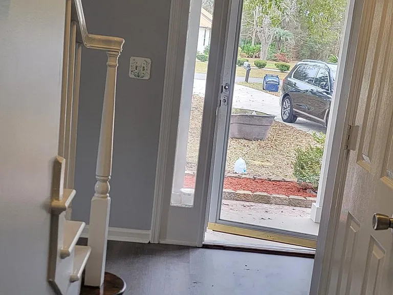 148 Richards Ct — Photo 2