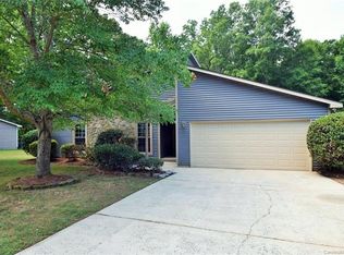 9238 Aylesbury Ln, Mint Hill, NC 28227