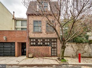 2034 Waverly St, Philadelphia, PA 19146